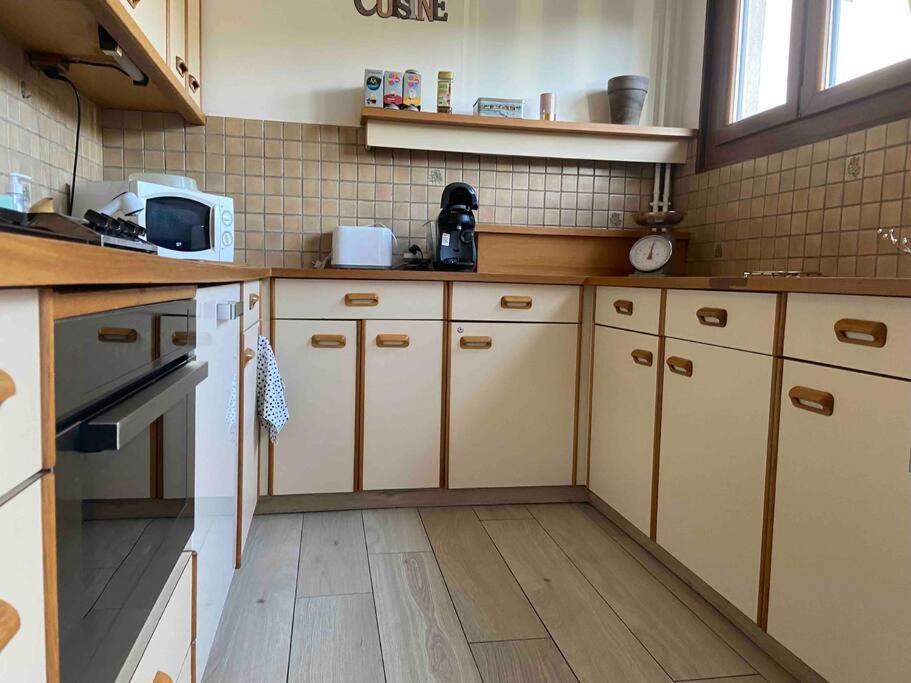 Grand Appartement 7 Couchages, 1 Place De Parking. Saint-Priest  Εξωτερικό φωτογραφία